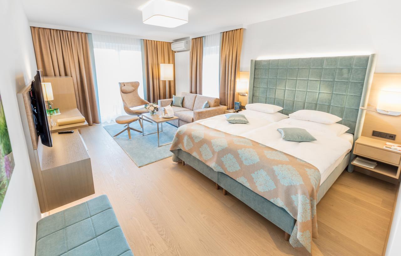 Hotel Warmbaderhof Φίλλαχ Εξωτερικό φωτογραφία
